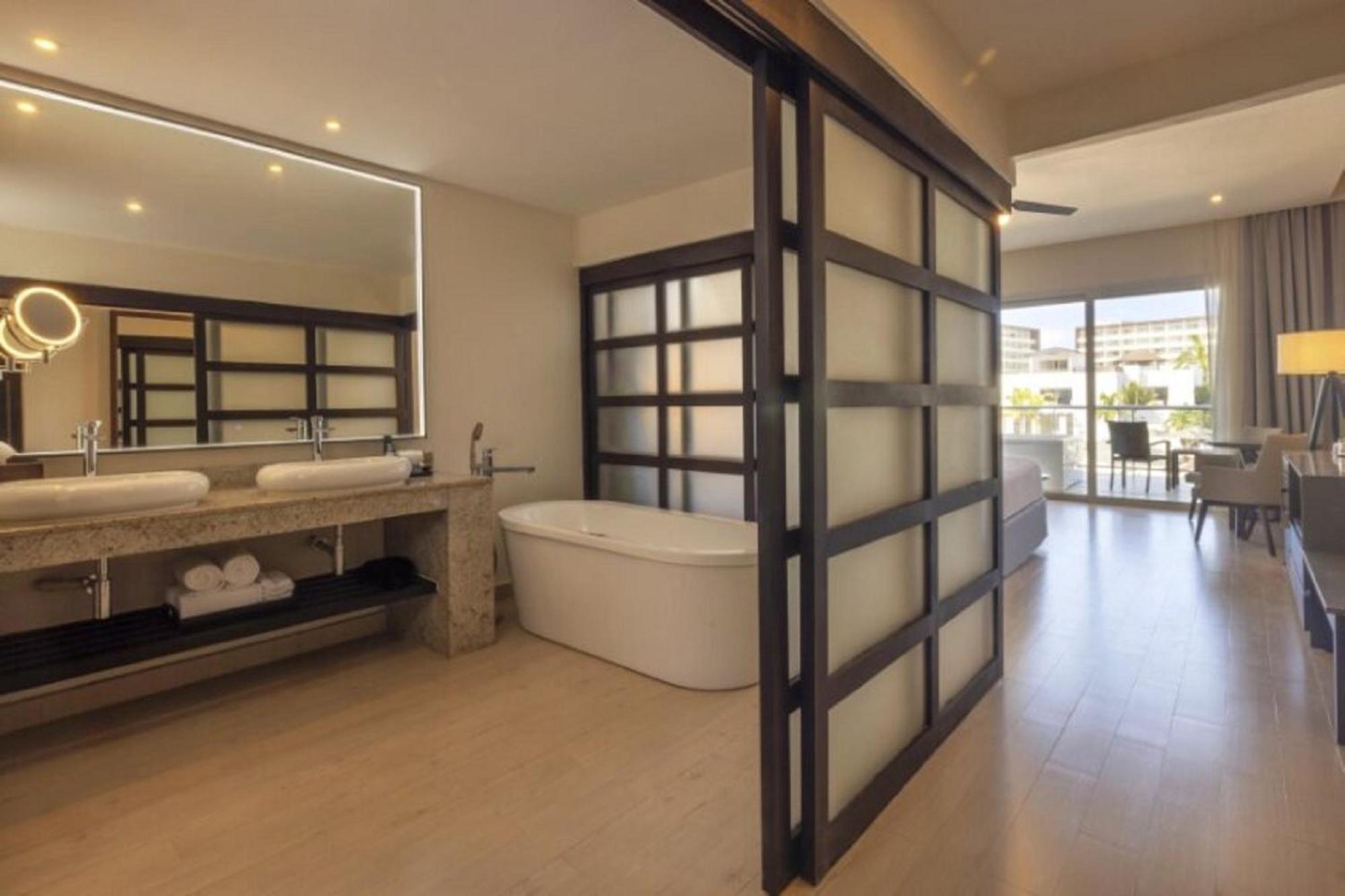 Hideaway At Royalton Blue Waters, An Autograph Collection All-Inclusive Resort - Adults Only Falmouth Exterior photo