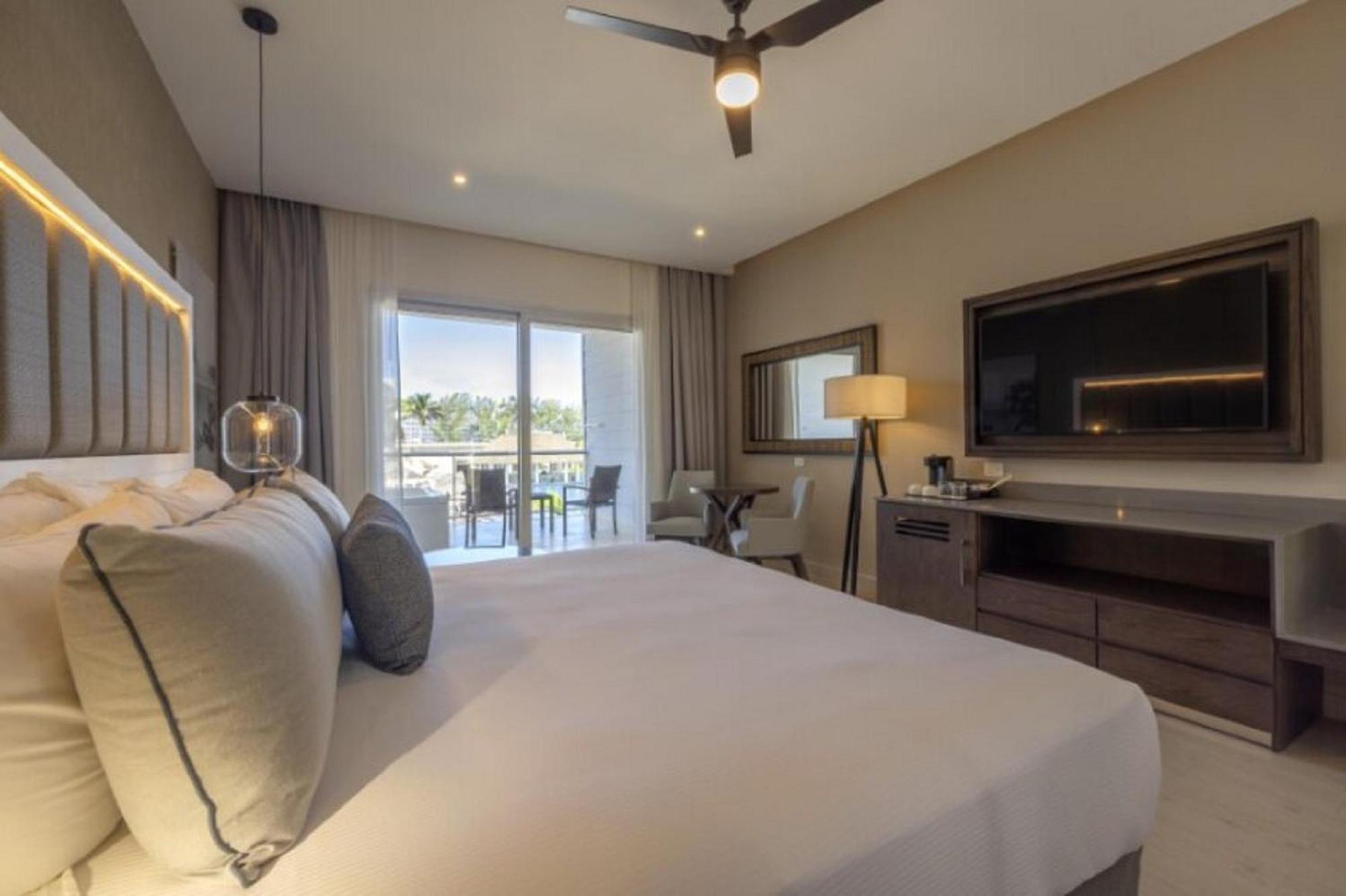 Hideaway At Royalton Blue Waters, An Autograph Collection All-Inclusive Resort - Adults Only Falmouth Exterior photo